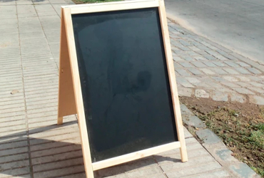 FABRICANTE DE PIZARRONES PARA ESCUELAS